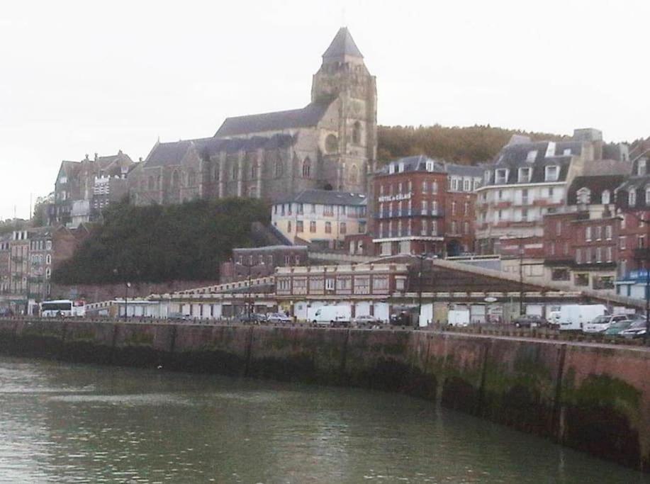 La Verriere. Les Locations Isahora C'Est Aussi Plusieurs Appart' De Standing A 2 Pas Du Chateau D'Eu, Des Falaises Du Treport, De Mers Les Bains Et Aux Portes De La Baie De Somme Eu (Seine-Maritime) Ngoại thất bức ảnh