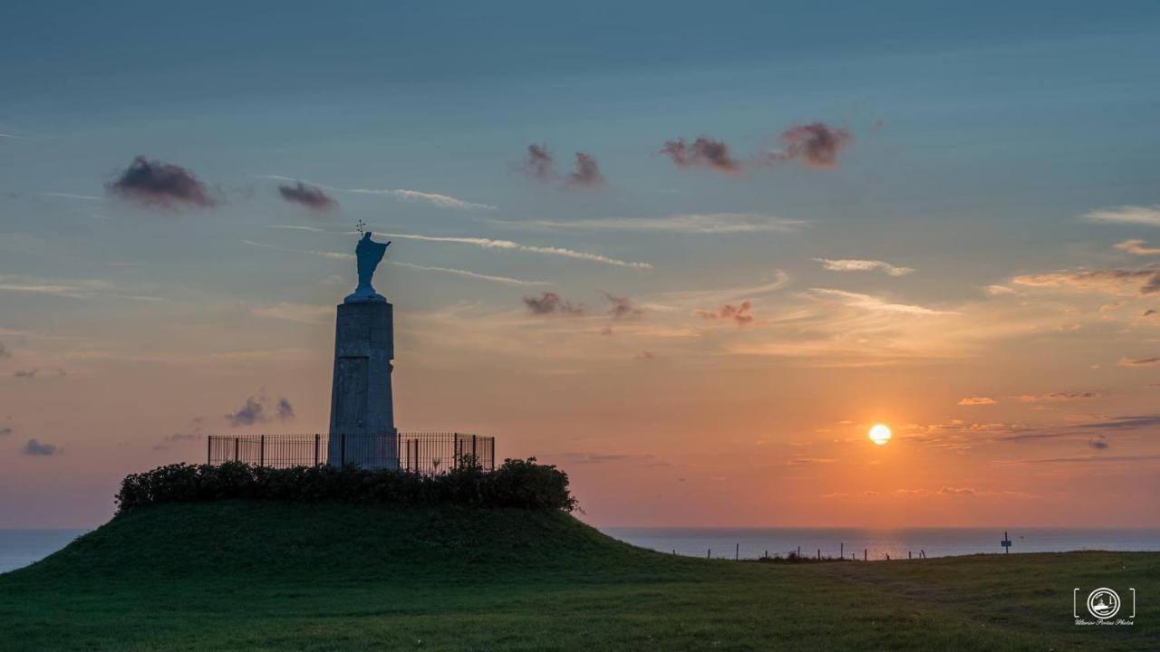 La Verriere. Les Locations Isahora C'Est Aussi Plusieurs Appart' De Standing A 2 Pas Du Chateau D'Eu, Des Falaises Du Treport, De Mers Les Bains Et Aux Portes De La Baie De Somme Eu (Seine-Maritime) Ngoại thất bức ảnh