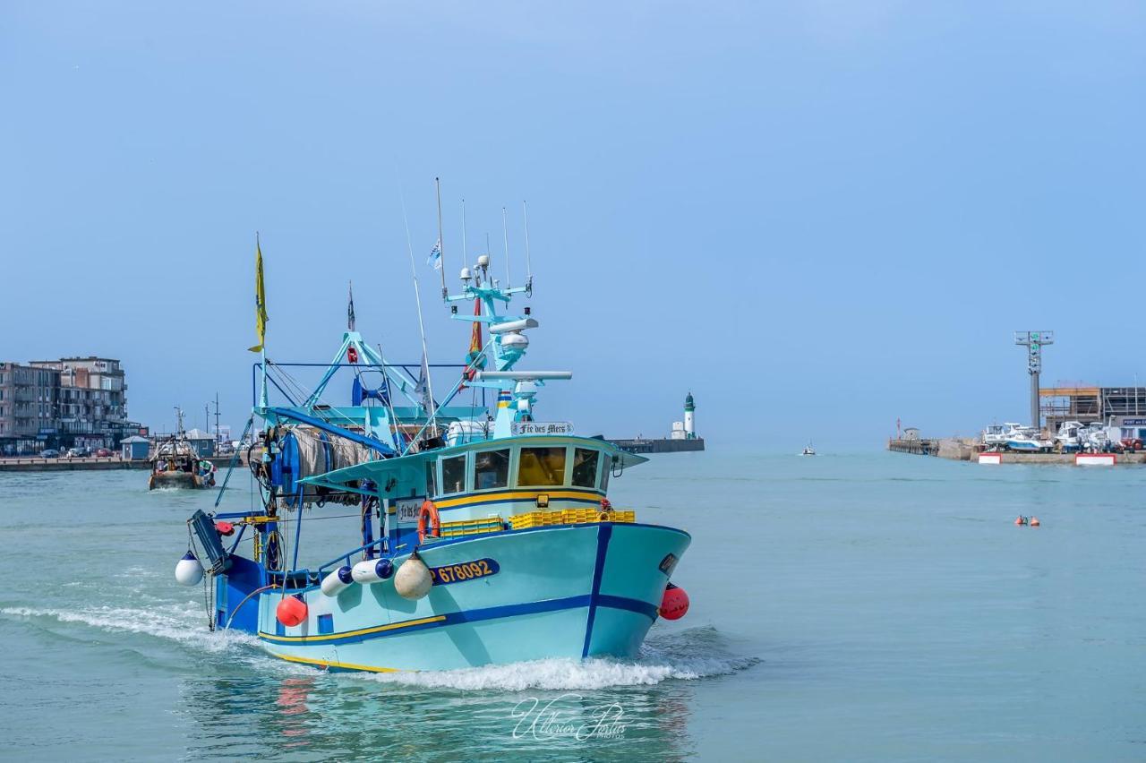La Verriere. Les Locations Isahora C'Est Aussi Plusieurs Appart' De Standing A 2 Pas Du Chateau D'Eu, Des Falaises Du Treport, De Mers Les Bains Et Aux Portes De La Baie De Somme Eu (Seine-Maritime) Ngoại thất bức ảnh