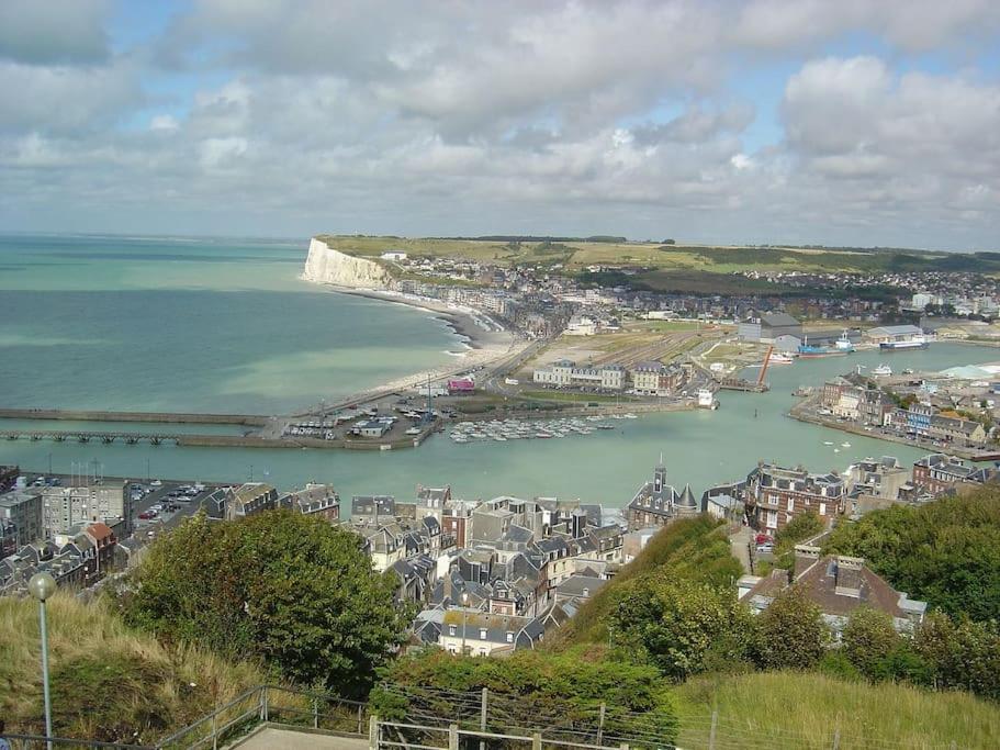 La Verriere. Les Locations Isahora C'Est Aussi Plusieurs Appart' De Standing A 2 Pas Du Chateau D'Eu, Des Falaises Du Treport, De Mers Les Bains Et Aux Portes De La Baie De Somme Eu (Seine-Maritime) Ngoại thất bức ảnh